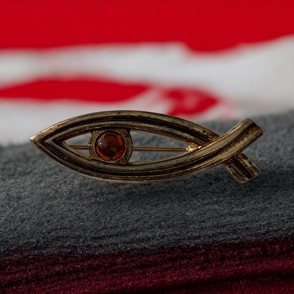 Vintage Sterling Fish Brooch with Amber Gem